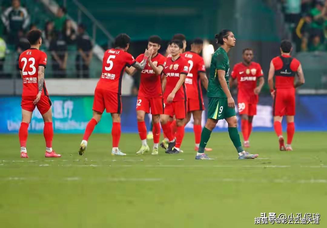 到了中超顶, 主教练多年, 尼奥最终完 到了中超顶, 主教练多年, 尼奥最终完