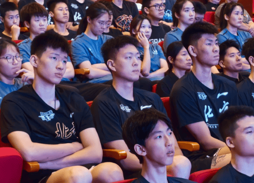 女篮和各梯, div, cn