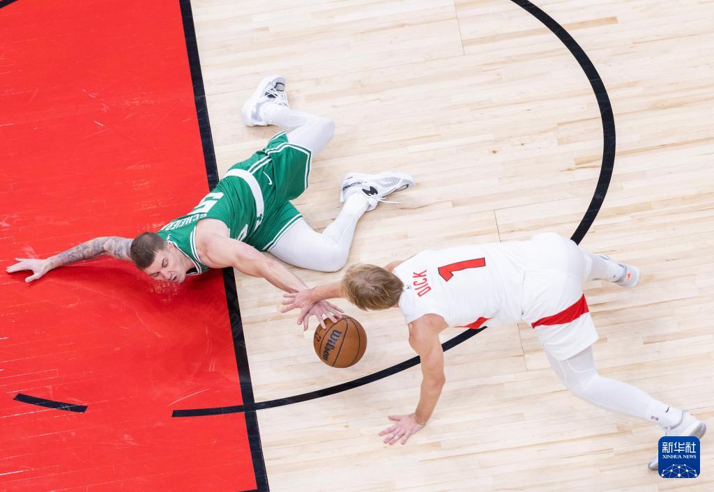 amp, 季前赛中 amp, 季前赛中