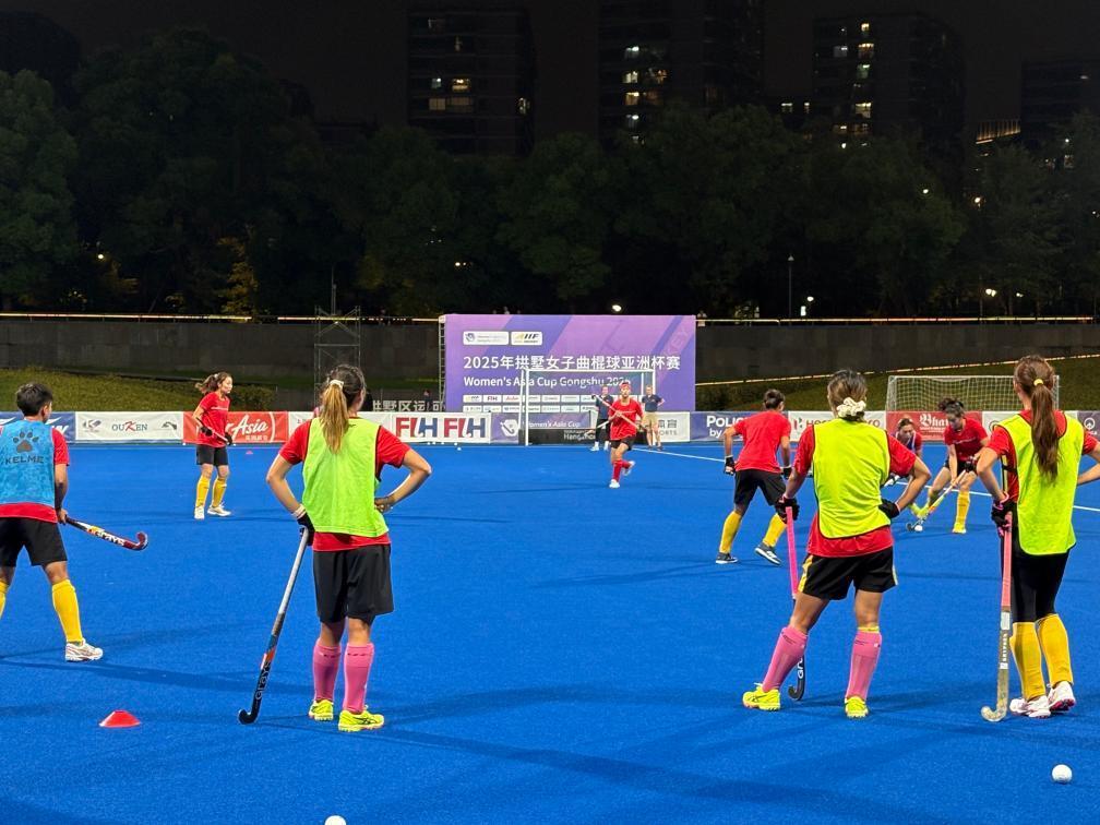 备战本届亚, 中国女曲还 备战本届亚, 中国女曲还