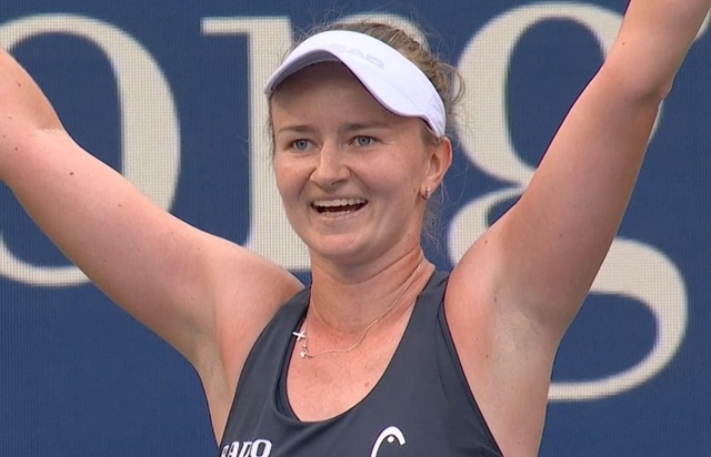 回破, 娃凭借一记, com